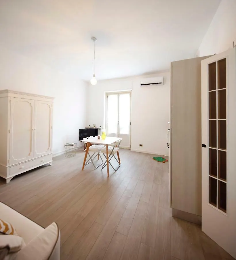 New! Charming & Pretty Flat In Milan Center Apartment